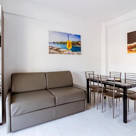 A Casa Vostra Апартаменты Санремо